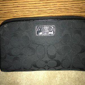 Coach Makeup Bag MAKE A BUNDLE OFFER 4 MORR &